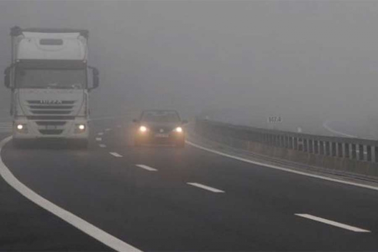 Oprez - poledica i mokri kolovozi