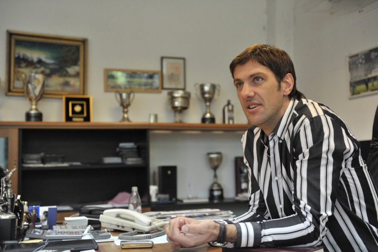 Mladen Krstajić za Nezavisne: Nema više ni flaše vode na račun kluba