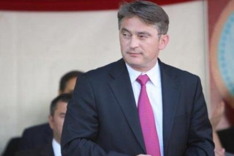 Komšić: Lideri SDA i HDZ rade na stvaranju trećeg entiteta