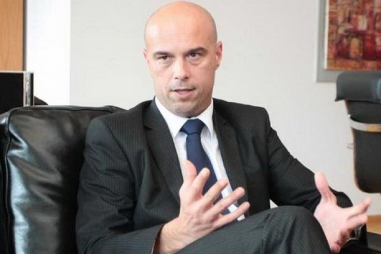 Tegeltija: Nije dobro da stranci odlučuju u najvišim institucijama