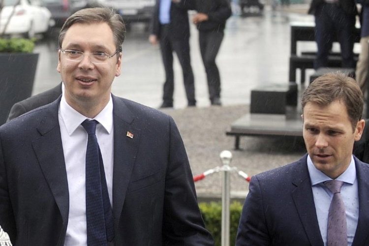 Vučić poručio Zagrebu: Odustanite od kupovine oružja, pa ćemo i mi