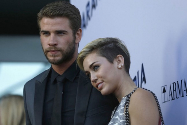 Miley Cyrus i Liam Hemsworth obnovili zaruke (FOTO)