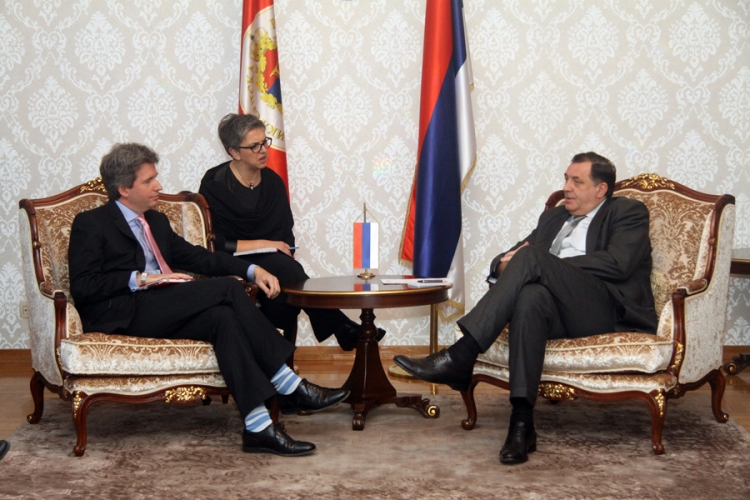 Dodik - Ferguson: Srpska mora biti vidljiva na evropskom putu