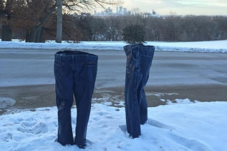 Zabava za komšiluk: U Minesoti i duhovi nose pantalone (FOTO)