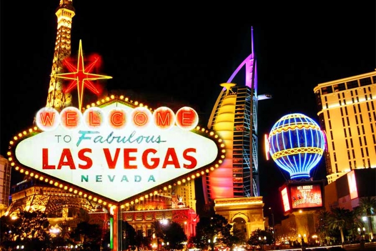 Las Vegas: 15 fotografija grada koji danju spava a noću živi (FOTO)