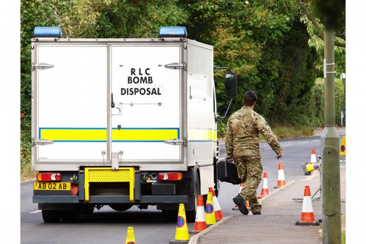 U Velikoj Britaniji evakuisano 14 škola zbog bombaških prijetnji