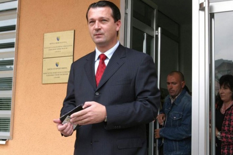 Advokat Fahrudina Radončića: Ne postoje dokazi protiv predsjednika SBB BiH