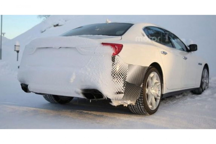 Maserati Quattroporte facelift i SUV Levante