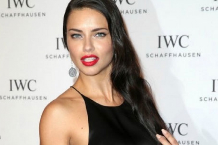 Adriana Lima ponovo zablistala na crvenom tepihu