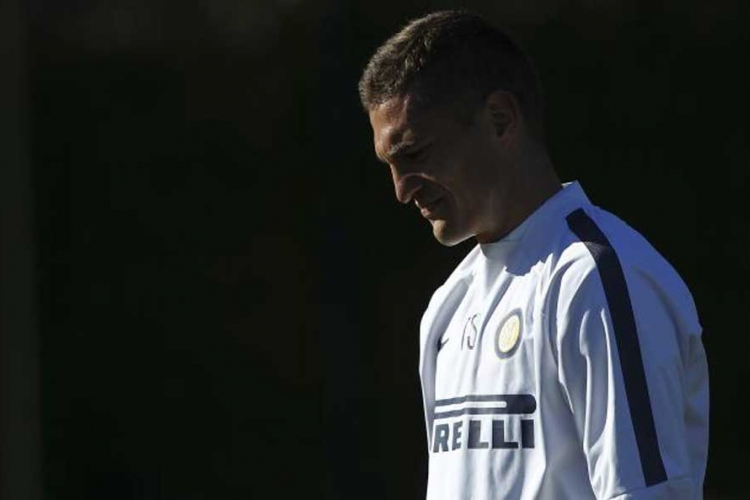 Nemanja Vidić završio karijeru