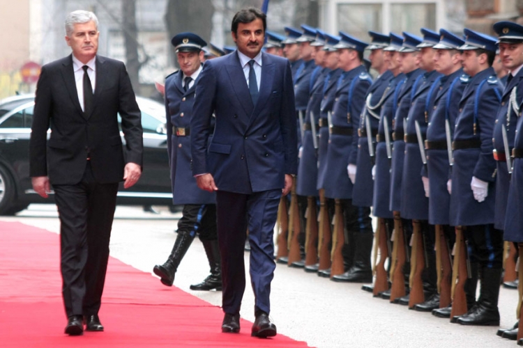 Katarski emir doputovao u prvu zvaničnu posjetu BiH