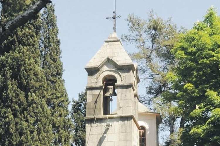 Crna Gora počela oduzimati imovinu SPC
