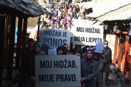 FBiH: Protesti zbog zabrane nošenja hidžaba