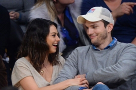 Mila Kunis: Radni dan u krugu porodice (FOTO)