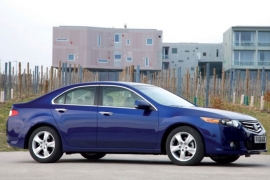 Honda "Accord", sportska limuzina u odlasku