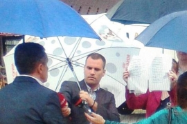 Hit na internetu: Gradonačelnik Zaječara čita sa “idiota” 