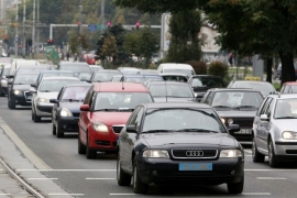 U BiH jednak broj zaposlenih i automobila