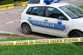 
Na parfimeriju u Bijeljini bačena eksplozivna naprava