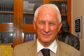 Bećković: U narodu još živi kult pjesnika i poezije