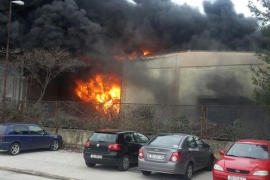 Eksplozija i požar u Benkovcu: Gori bivša fabrika Kepol plast