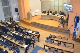 Kanton Sarajevo: Usvojena odluka o smanjenju plata direktorima Javnih ...