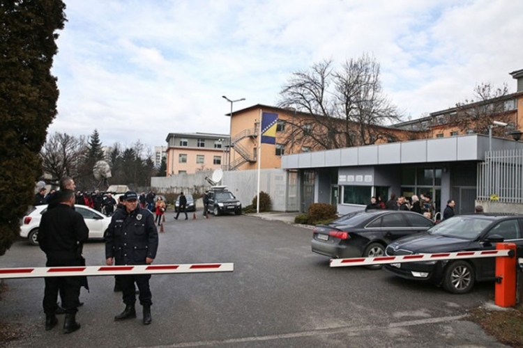 Tužilaštvo BiH: Predala se dvojica osumnjičenih za ratne zločine