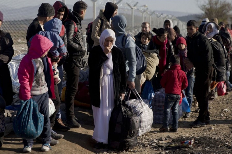 Slovenija vratila Makedoniji 50 migranata