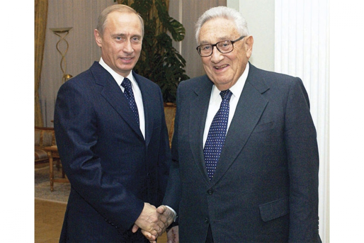 Putin razgovarao sa Kisindžerom o spoljnoj politici