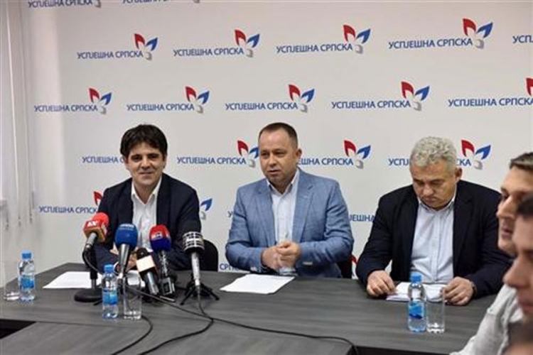 Maksimović protiv Mićićeve kandidature