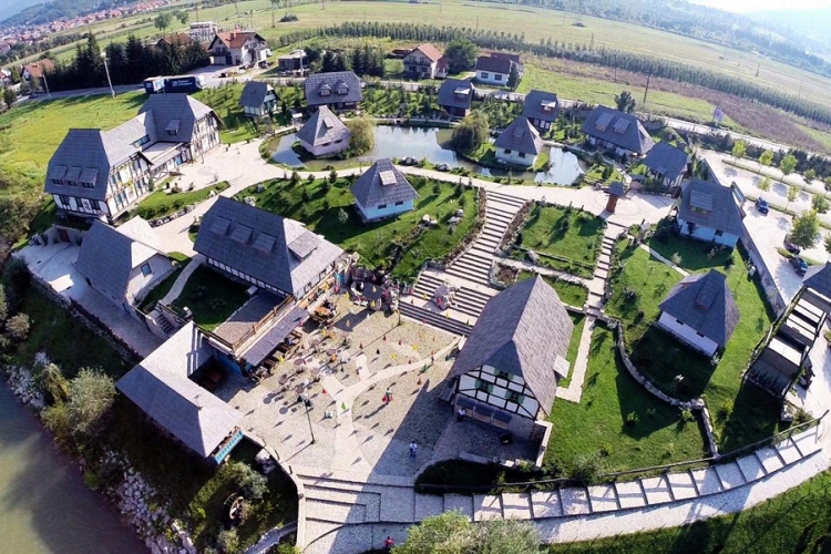 Etno selo "Čardaci" kao iz bajke (FOTO)
