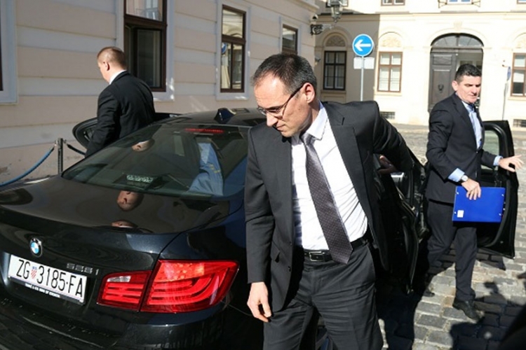 Grabar Kitarović smijenila šefa tajne službe