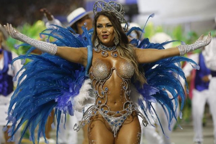 Počeo Karneval u Riju (FOTO)