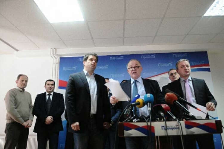 SZP: Vlast izdala srpske nacionalne interese