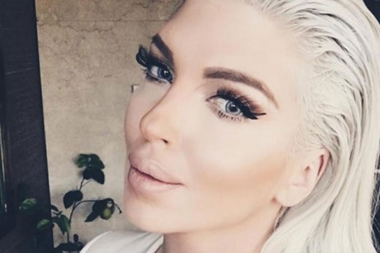 Jelena Karleuša ponovo zavodi (FOTO)