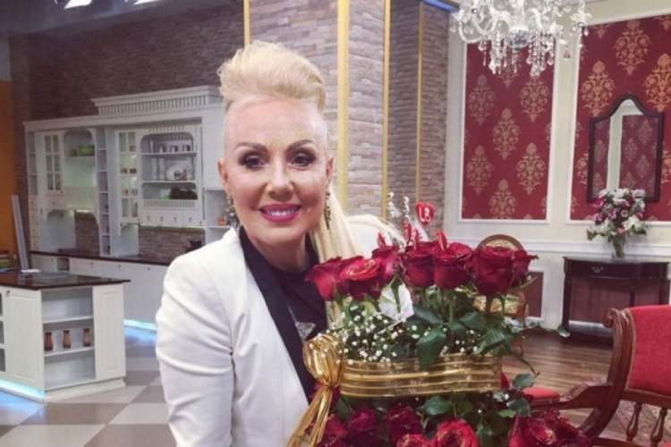 Evo kako se Lepa Brena prisjetila Slatkog greha (FOTO)