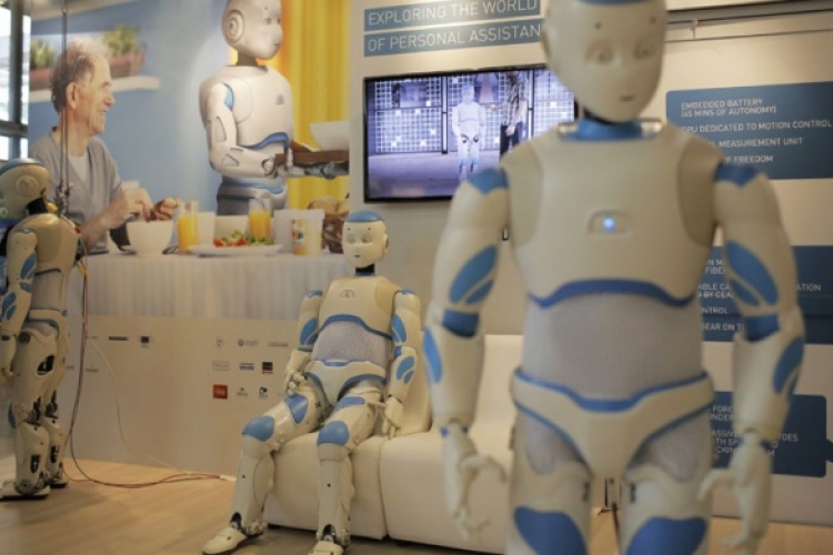 
Borbeni robot član posade na ruskoj orbitalnoj stanici