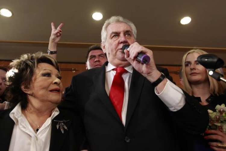 Zeman : Rješenje za izbjeglice – ograde i deportacija