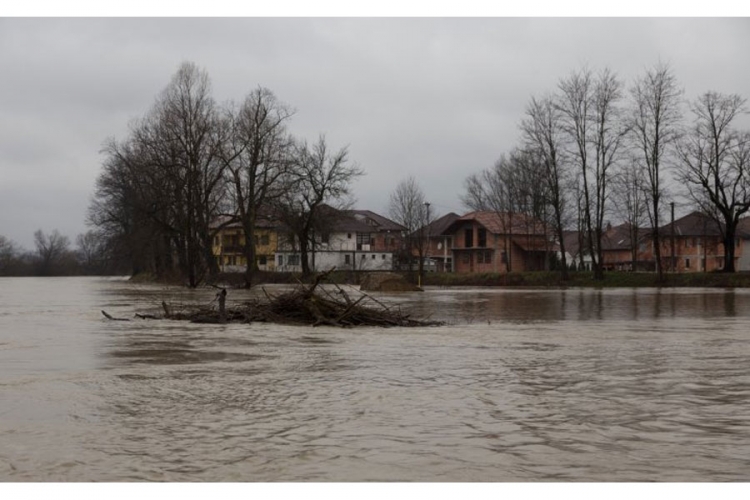 Una poplavila 20 porodičnih kuća u Kulen Vakufu