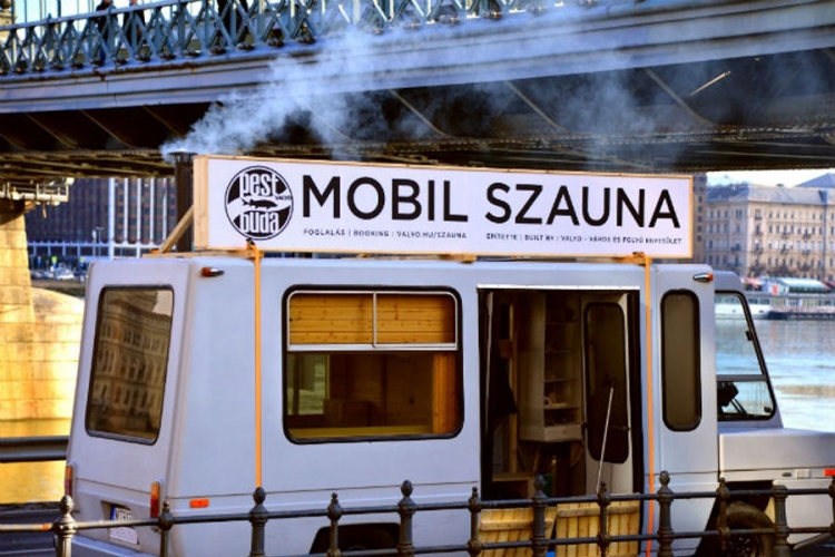 Sauna na točkovima hit u Budimpešti (VIDEO)