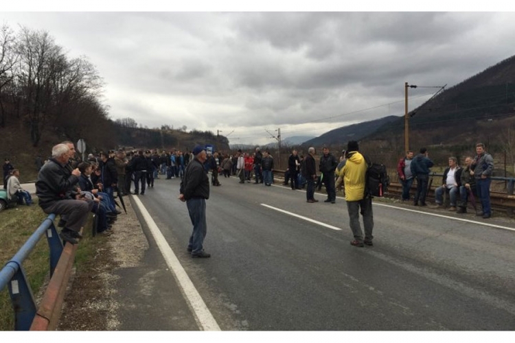 Radnici "Krivaje Mobel" sutra blokiraju magistralni put