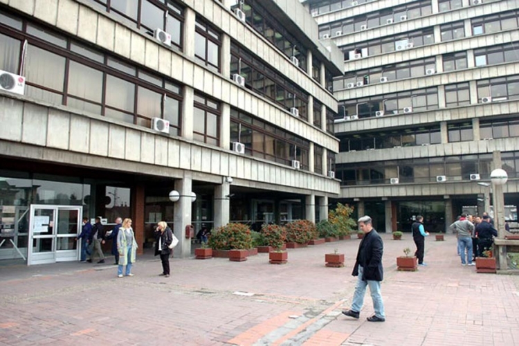 
Poslije presude pretukao ženu u Palati pravde