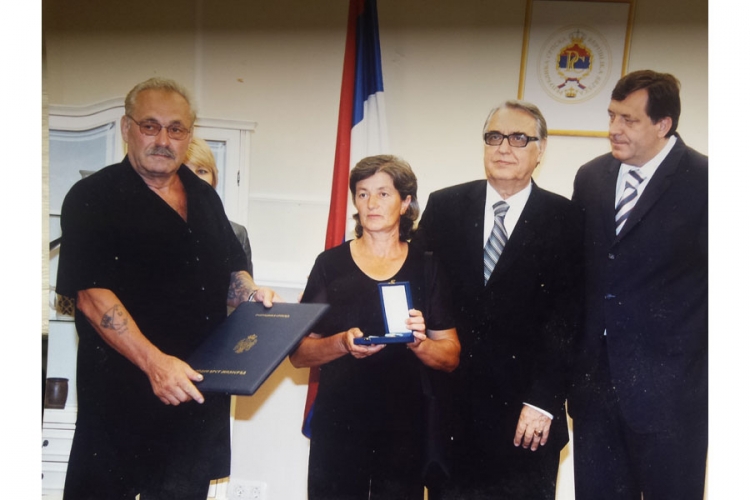Vidovići za NEZAVISNE: Naš Bobo živi u drugima