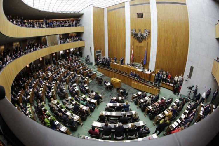 Otkazana sjednica austrijskog parlamenta zbog nedostatka teme za diskusiju