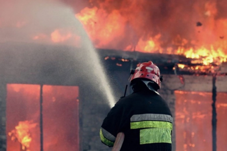 Brčko: Jedno lice smrtno stradalo u požaru