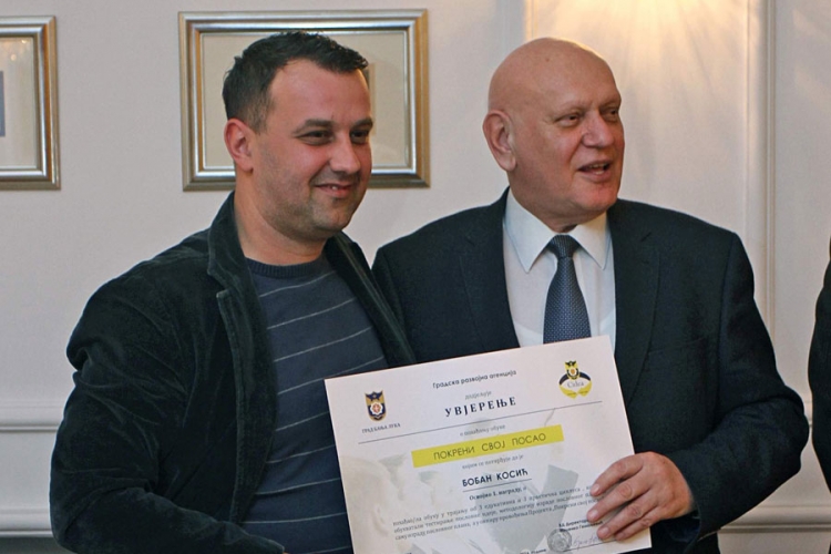 Obuka "Pokreni svoj posao": Prva nagrada mladom voćaru