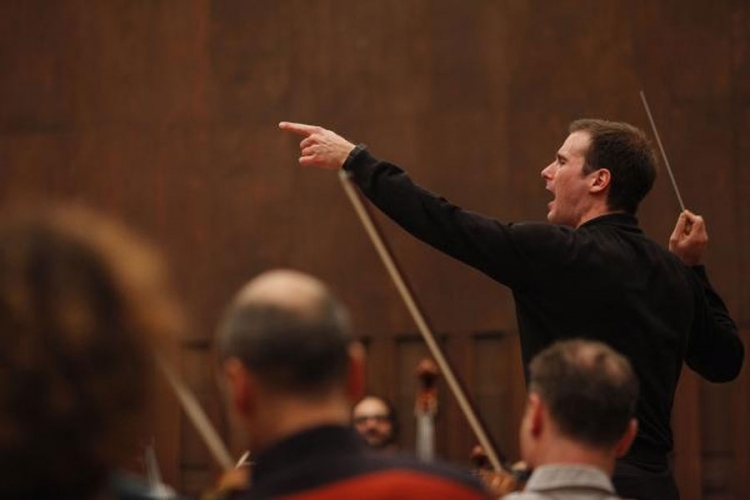 Beograd: (R)Evolucija simfonije u Filharmoniji