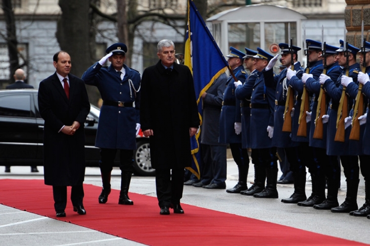 Albanski predsjednik dočekan u Sarajevu uz najviše državne počasti