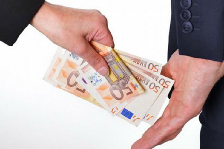Dvije osobe zaposlene u CJB Banjaluka prijavljenje zbog primanja mita