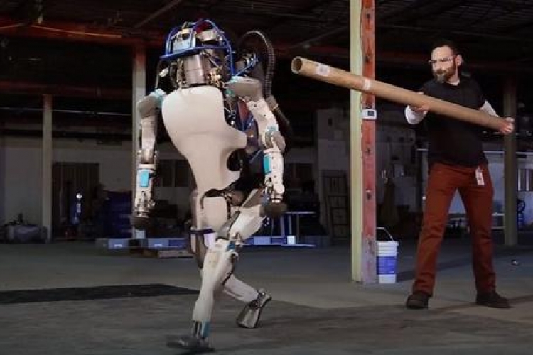 "Gugl" napravio nezaustavljivog robota (FOTO, VIDEO)