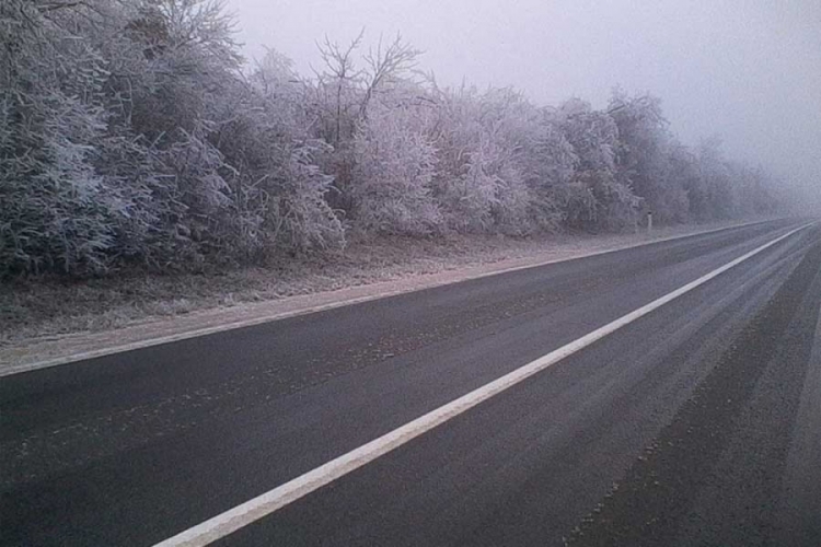 Putevi prohodni, u višim predjelima poledica